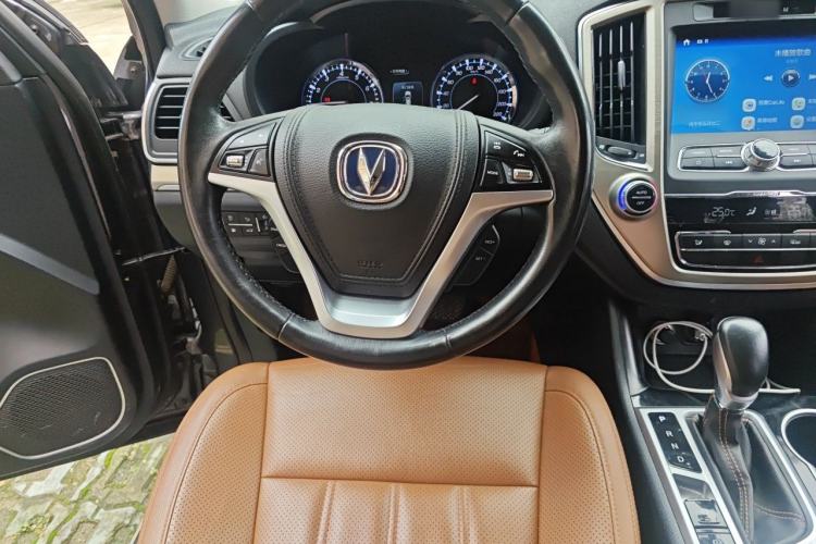 Used CHANGAN CS95 2017 2.0T Two-Wheel Drive Zhitu Edition Steering Wheel