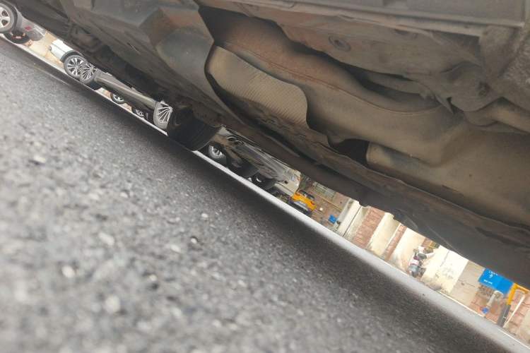 Used CHANGAN CS95 2017 2.0T Two-Wheel Drive Zhiyuan Edition Chassis Front Right