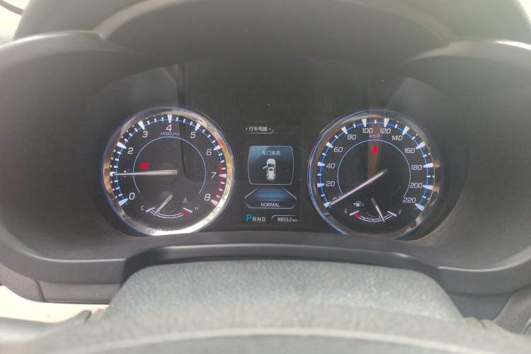 Used CHANGAN CS95 2017 2.0T Two-Wheel Drive Zhiyuan Edition Instrument Cluster