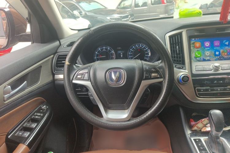 Used CHANGAN CS95 2017 2.0T Two-Wheel Drive Zhiyuan Edition Steering Wheel