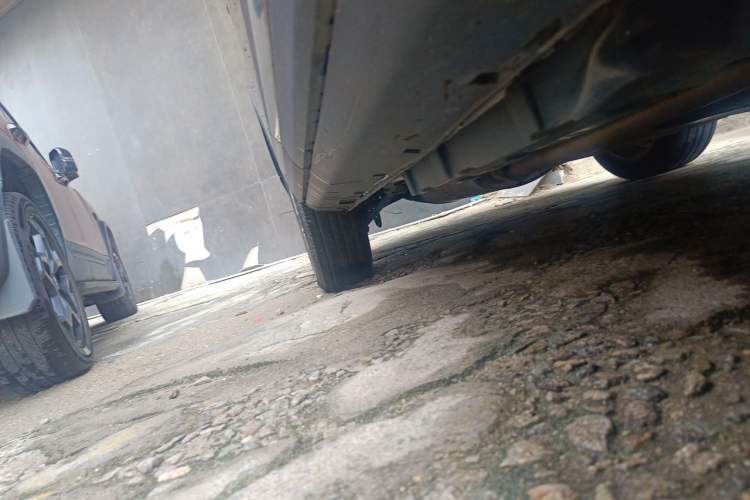 Used CHANGAN CS95 2017 2.0T Two-Wheel Drive Zhitu Edition Chassis Front Right