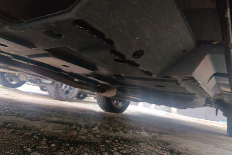 Used CHANGAN CS95 2017 2.0T Two-Wheel Drive Zhitu Edition Chassis Rear