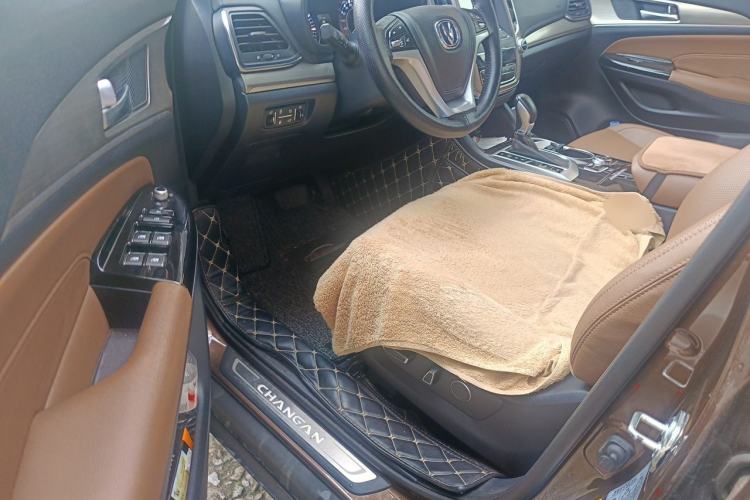 Used CHANGAN CS95 2017 2.0T Two-Wheel Drive Zhitu Edition Driver Seat
