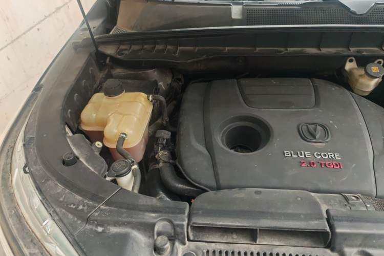 Used CHANGAN CS95 2017 2.0T Two-Wheel Drive Smart Enjoyment Version Engine Bay Right