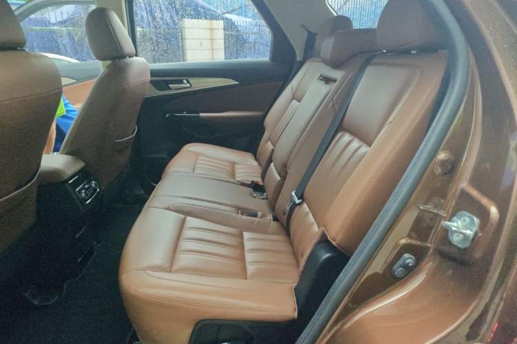 Used CHANGAN CS95 2017 2.0T Two-Wheel Drive Zhiyuan Edition Left Rear Seat