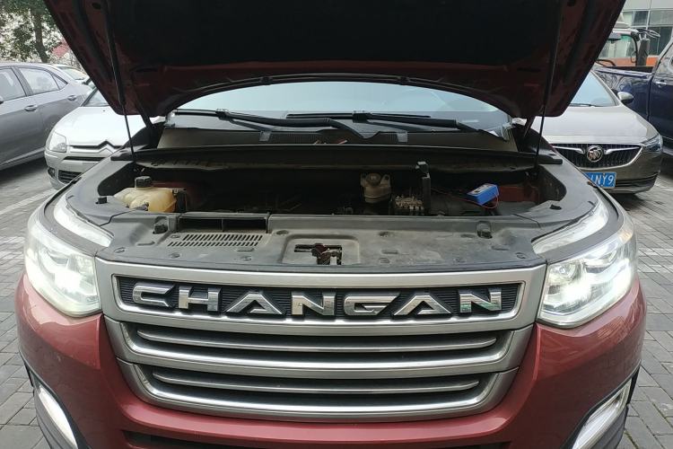 Used CHANGAN CS95 2017 2.0T Four-Wheel Drive ZhiZun Edition Engine Bay