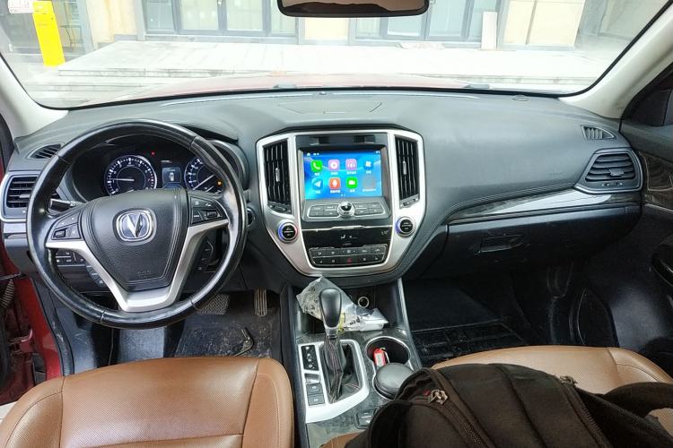 Used CHANGAN CS95 2017 2.0T Four-Wheel Drive ZhiZun Edition Interior 2