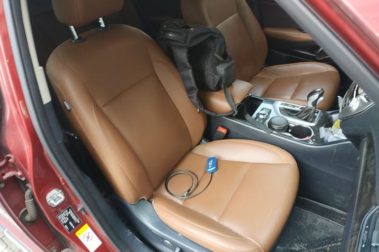 Used CHANGAN CS95 2017 2.0T Four-Wheel Drive ZhiZun Edition Right Front Seat