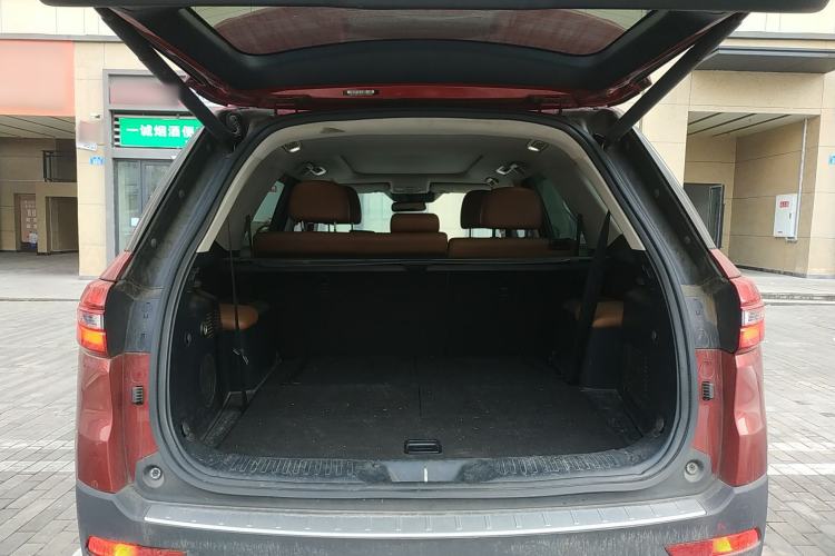 Used CHANGAN CS95 2017 2.0T Four-Wheel Drive ZhiZun Edition Trunk