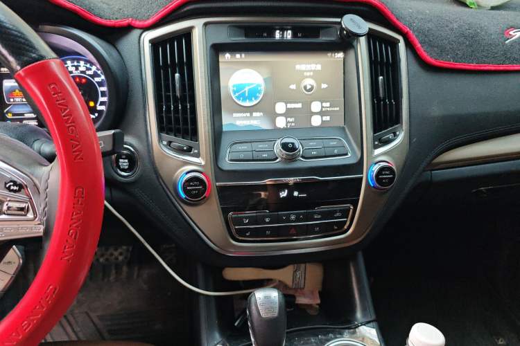 Used CHANGAN CS95 2017 2.0T Four-Wheel Drive ZhiZun Edition Audio And AC Panel