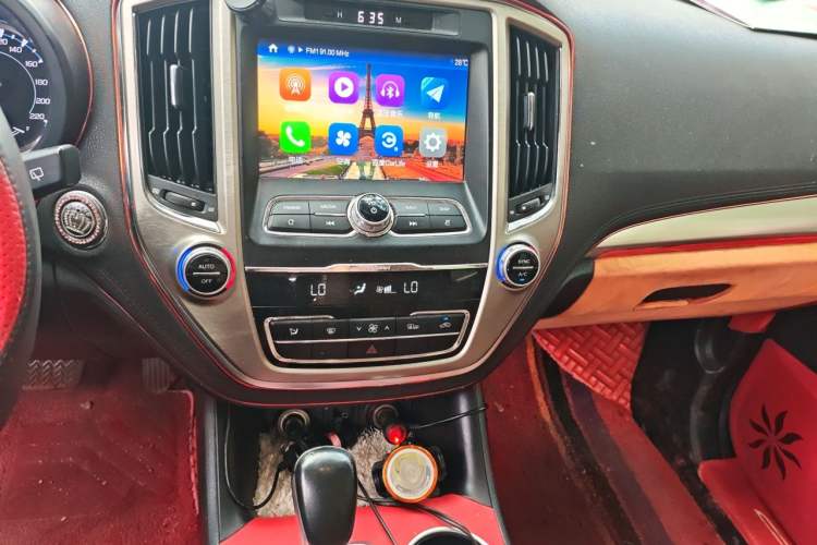 Used CHANGAN CS95 2017 2.0T Two-Wheel Drive Zhiyuan Edition Audio And AC Panel