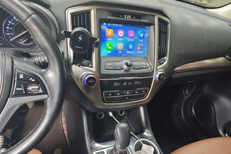 Used CHANGAN CS95 2017 2.0T Two-Wheel Drive Zhiyuan Edition Audio And AC Panel