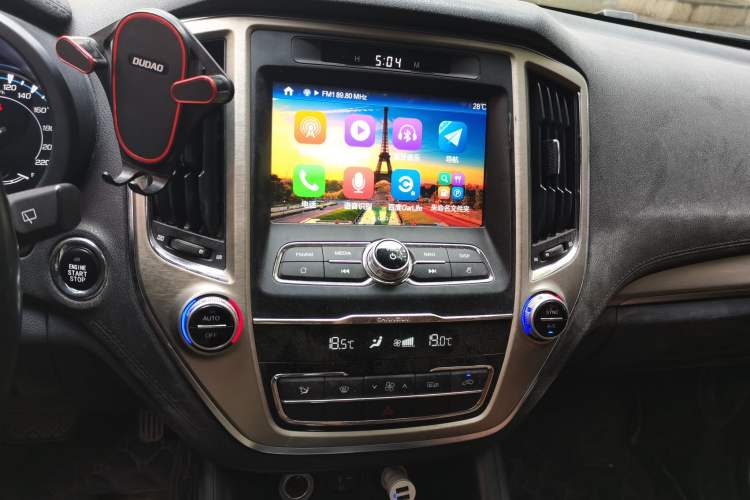 Used CHANGAN CS95 2017 2.0T Two-Wheel Drive Zhitu Edition Audio And AC Panel