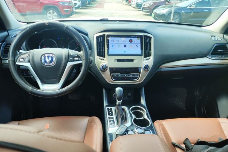 Used CHANGAN CS95 2017 2.0T Two-Wheel Drive Zhitu Edition Center Console