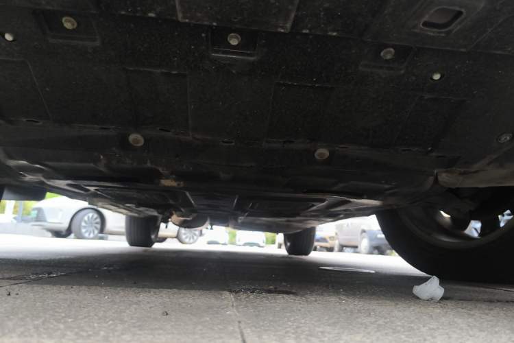 Used CHANGAN CS95 2017 2.0T Two-Wheel Drive Zhitu Edition Chassis Front