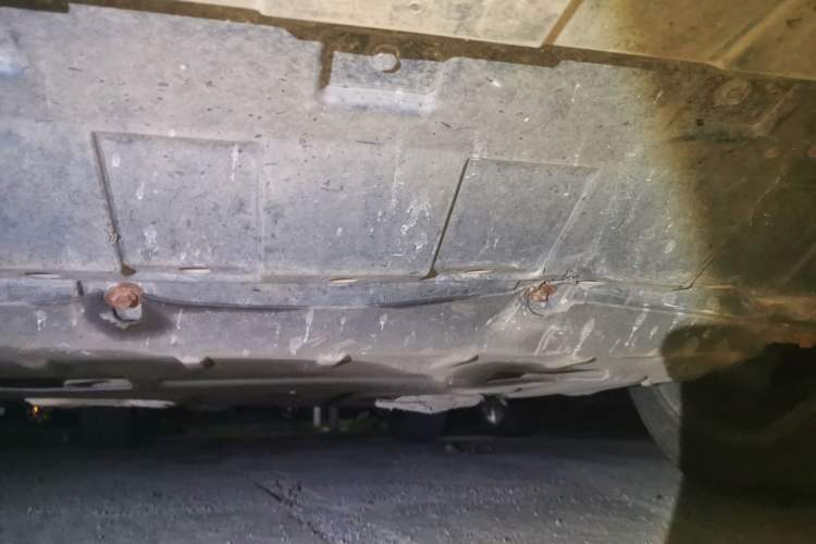 Used CHANGAN CS95 2017 2.0T Four-Wheel Drive ZhiZun Edition Chassis Front