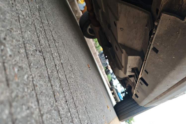 Used CHANGAN CS95 2017 2.0T Two-Wheel Drive Zhiyuan Edition Chassis Front Left