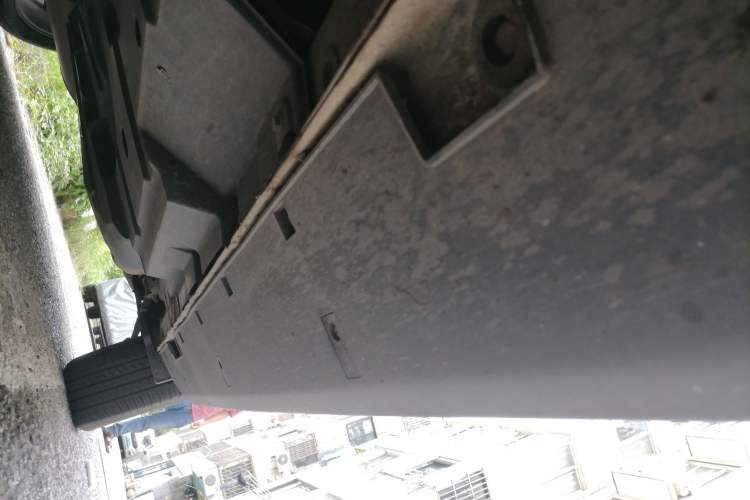 Used CHANGAN CS95 2017 2.0T Four-Wheel Drive ZhiZun Edition Chassis Front Left