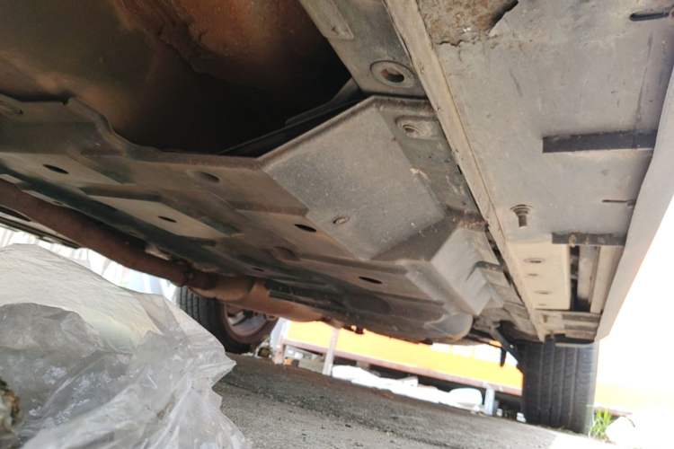 Used CHANGAN CS95 2017 2.0T Two-Wheel Drive Zhitu Edition Chassis Front Left