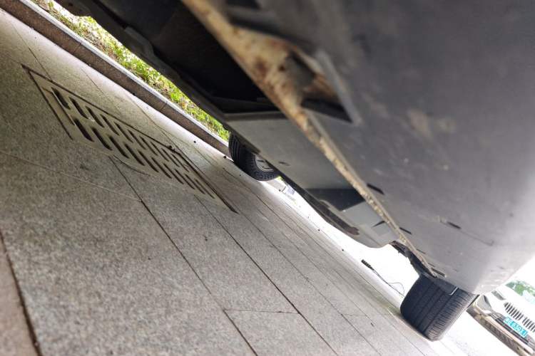 Used CHANGAN CS95 2017 2.0T Four-Wheel Drive SmartDrive Edition Chassis Front Left