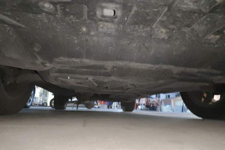 Used CHANGAN CS95 2017 2.0T Two-Wheel Drive Zhituo Edition Chassis Front