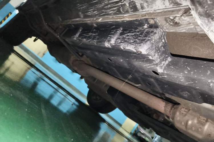 Used CHANGAN CS95 2017 2.0T Two-Wheel Drive Zhituo Edition Chassis Front Right