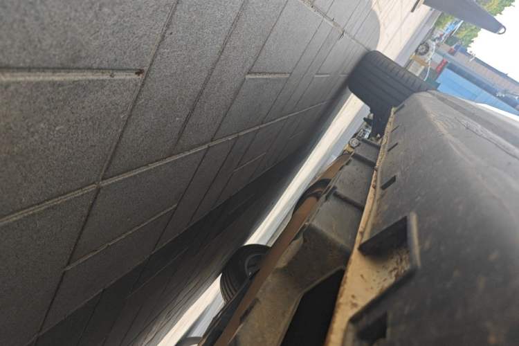 Used CHANGAN CS95 2017 2.0T Two-Wheel Drive Zhitu Edition Chassis Front Right