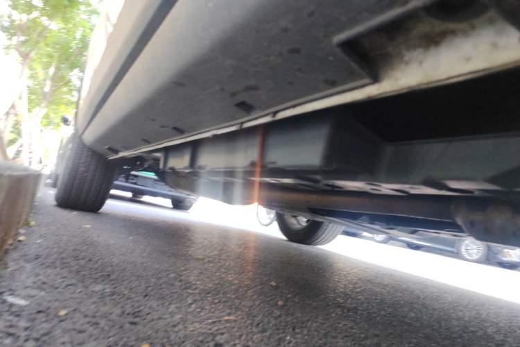 Used CHANGAN CS95 2017 2.0T Two-Wheel Drive Zhituo Edition Chassis Front Right