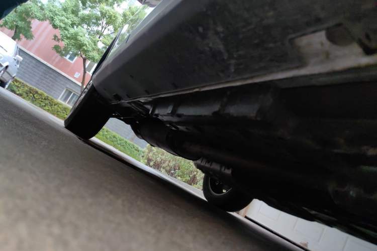 Used CHANGAN CS95 2017 2.0T Four-Wheel Drive ZhiZun Edition Chassis Front Right