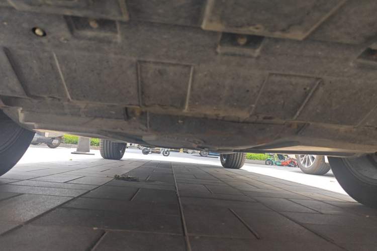 Used CHANGAN CS95 2017 2.0T Two-Wheel Drive Zhitu Edition Chassis Front