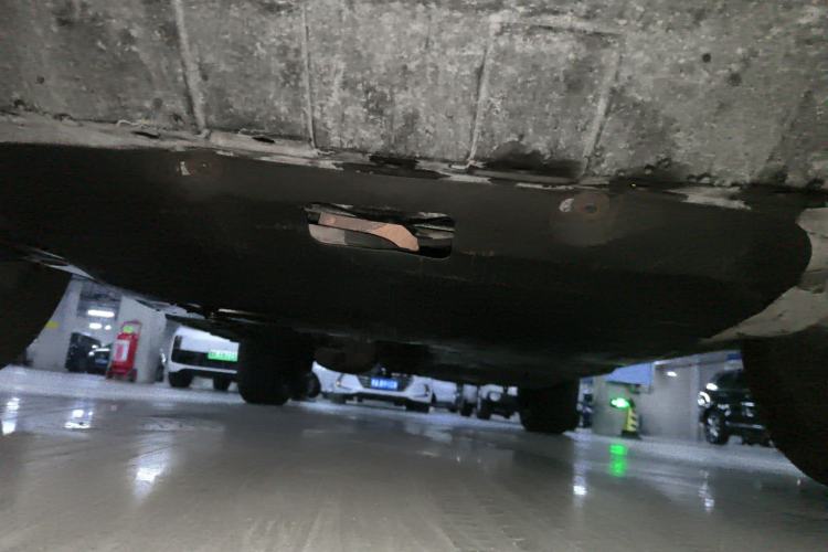 Used CHANGAN CS95 2017 2.0T Two-Wheel Drive Zhitu Edition Chassis Front