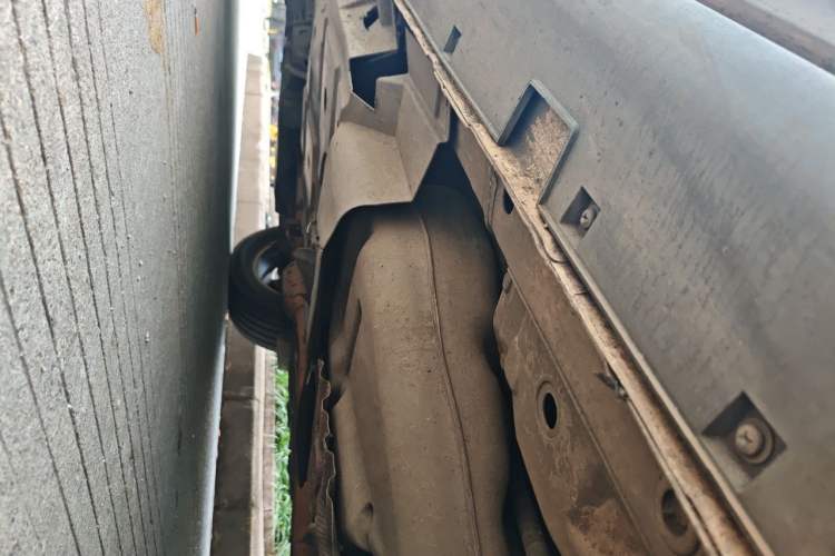 Used CHANGAN CS95 2017 2.0T Two-Wheel Drive Zhiyuan Edition Chassis Rear Left
