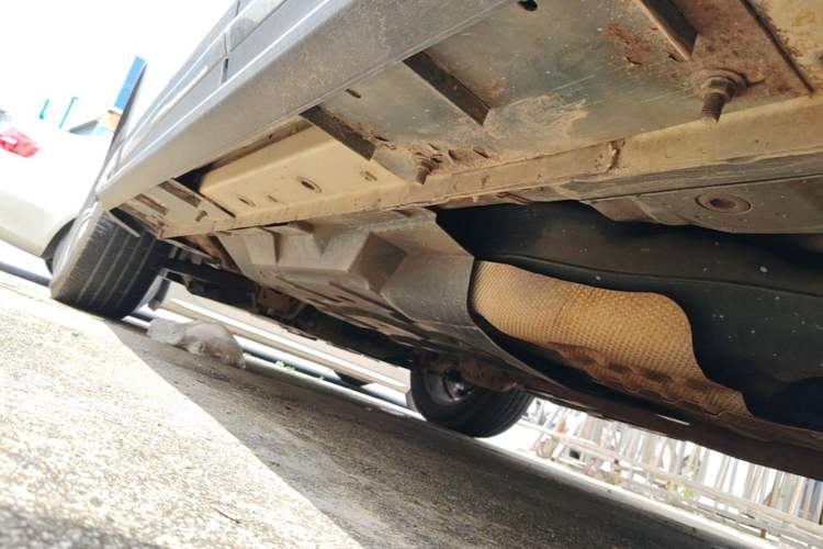 Used CHANGAN CS95 2017 2.0T Two-Wheel Drive Zhitu Edition Chassis Rear Left