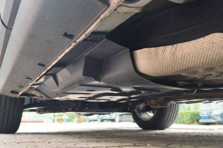 Used CHANGAN CS95 2017 2.0T Two-Wheel Drive Zhiyuan Edition Chassis Rear Left