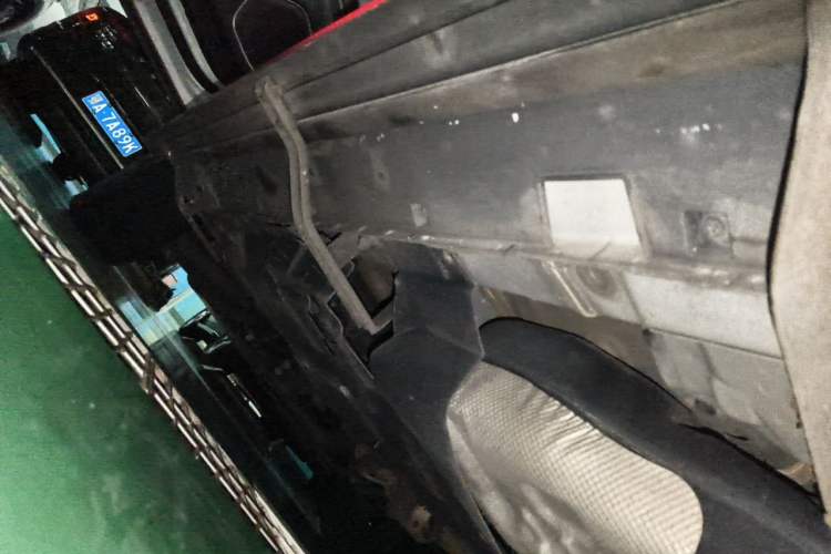 Used CHANGAN CS95 2017 2.0T Two-Wheel Drive Zhituo Edition Chassis Rear Left