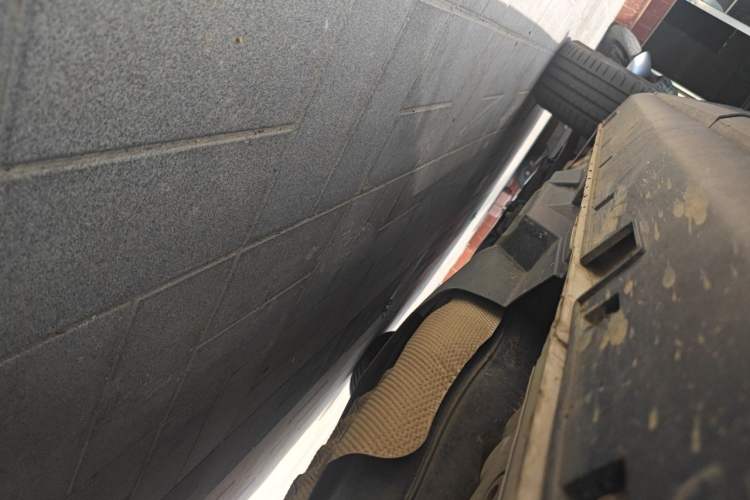 Used CHANGAN CS95 2017 2.0T Two-Wheel Drive Zhitu Edition Chassis Rear Left