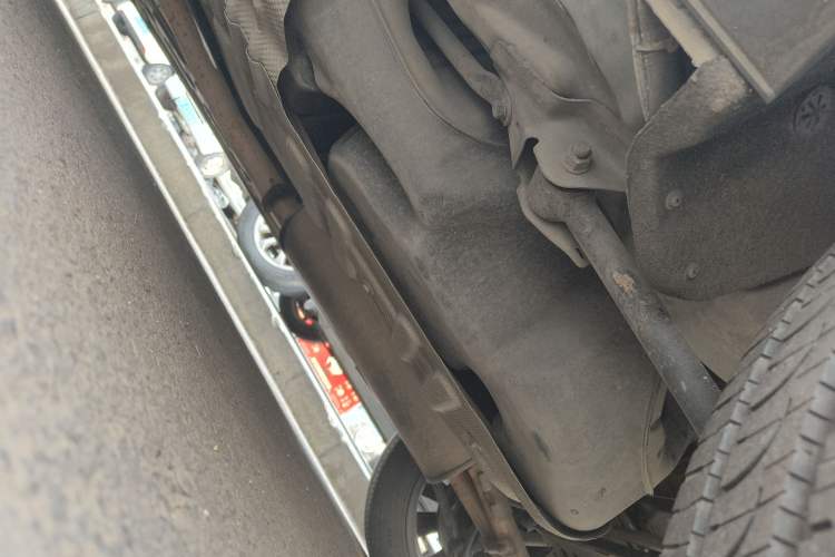 Used CHANGAN CS95 2017 2.0T Two-Wheel Drive Zhituo Edition Chassis Rear Left
