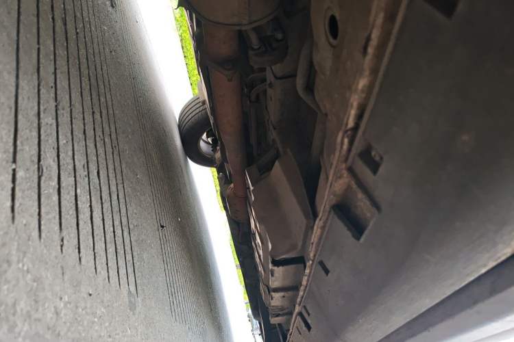 Used CHANGAN CS95 2017 2.0T Two-Wheel Drive Zhiyuan Edition Chassis Rear Right