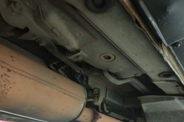 Used CHANGAN CS95 2017 2.0T Four-Wheel Drive SmartDrive Edition Chassis Rear Right