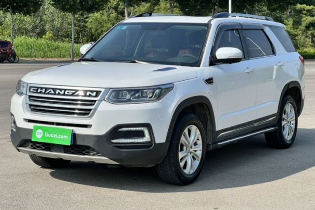 Ojetý CHANGAN CS95 2017 2.0T Two-Wheel Drive Zhiyuan Edition