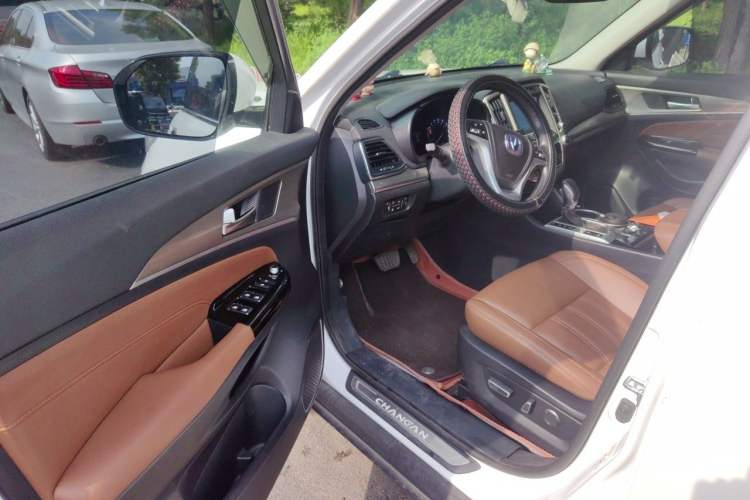 Used CHANGAN CS95 2017 2.0T Two-Wheel Drive Zhitu Edition Driver Seat