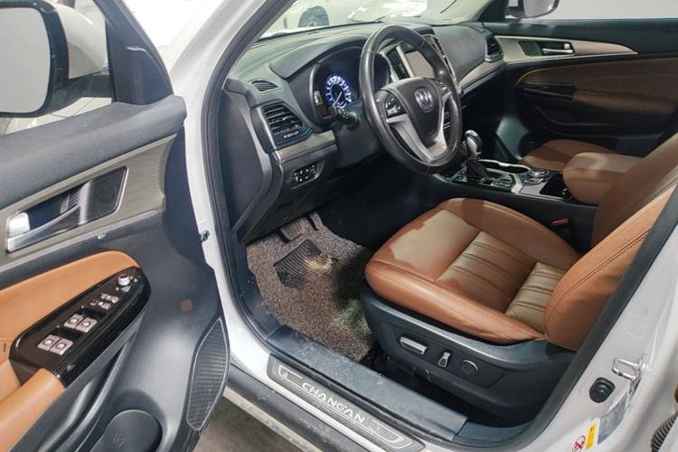Used CHANGAN CS95 2017 2.0T Two-Wheel Drive Zhituo Edition Driver Seat