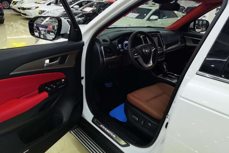 Used CHANGAN CS95 2017 2.0T Two-Wheel Drive Zhitu Edition Driver Seat