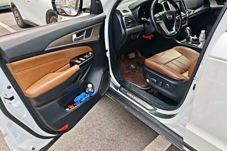 Used CHANGAN CS95 2017 2.0T Two-Wheel Drive Zhituo Edition Driver Seat