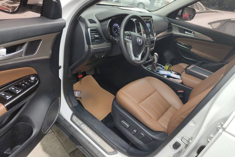 Used CHANGAN CS95 2017 2.0T Two-Wheel Drive Zhitu Edition Driver Seat
