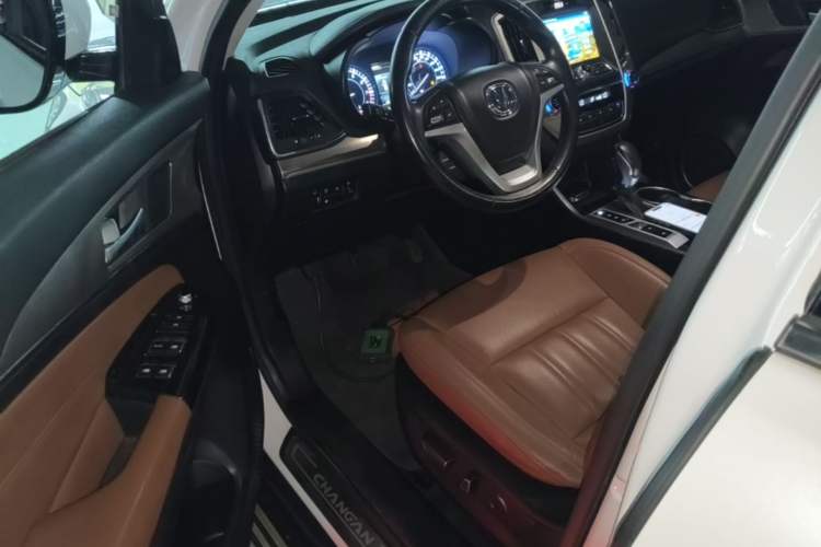 Used CHANGAN CS95 2017 2.0T Two-Wheel Drive Zhiyuan Edition Driver Seat