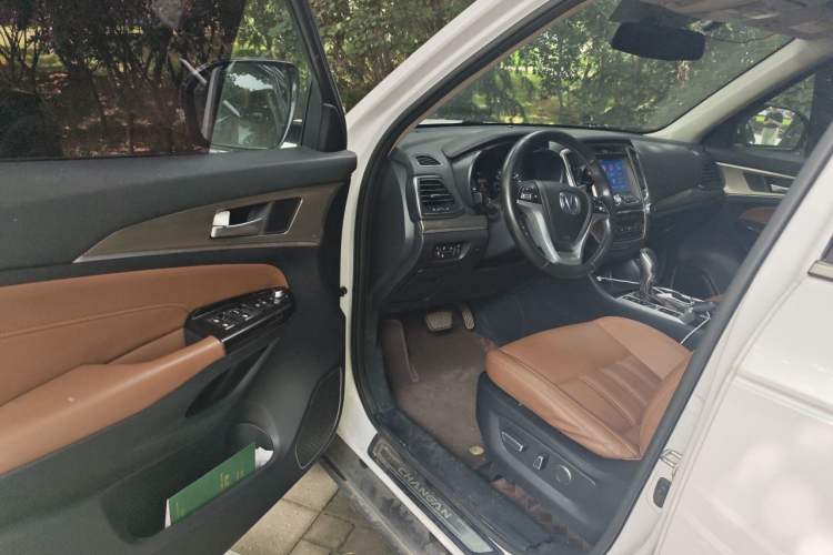 Used CHANGAN CS95 2017 2.0T Two-Wheel Drive Zhiyuan Edition Driver Seat