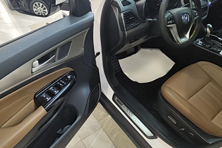 Used CHANGAN CS95 2017 2.0T Two-Wheel Drive Zhiyuan Edition Driver Seat