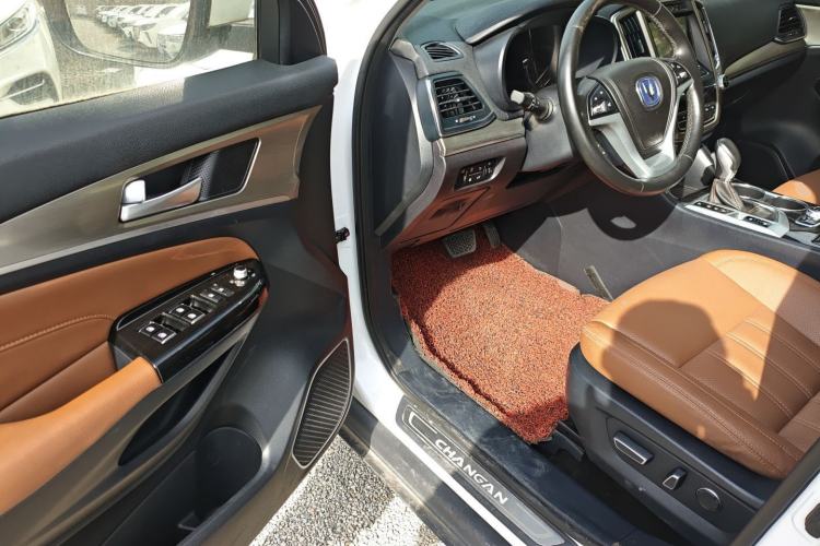 Used CHANGAN CS95 2017 2.0T Two-Wheel Drive Zhitu Edition Driver Seat