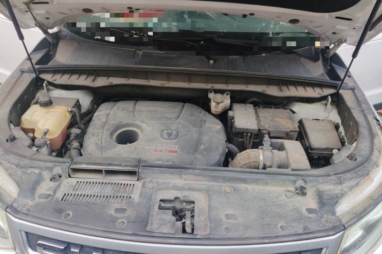 Used CHANGAN CS95 2017 2.0T Four-Wheel Drive SmartDrive Edition Engine Bay